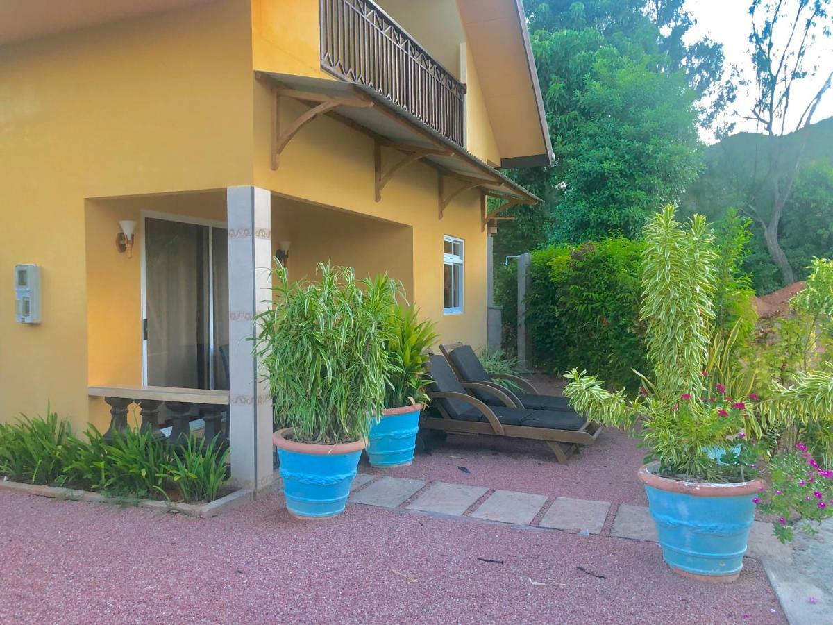 山间住宿加早餐旅馆 Anse Volbert Village 外观 照片
